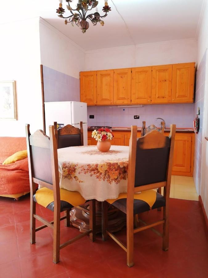 Stanais Villa ตอร์โตลี ภายนอก รูปภาพ
