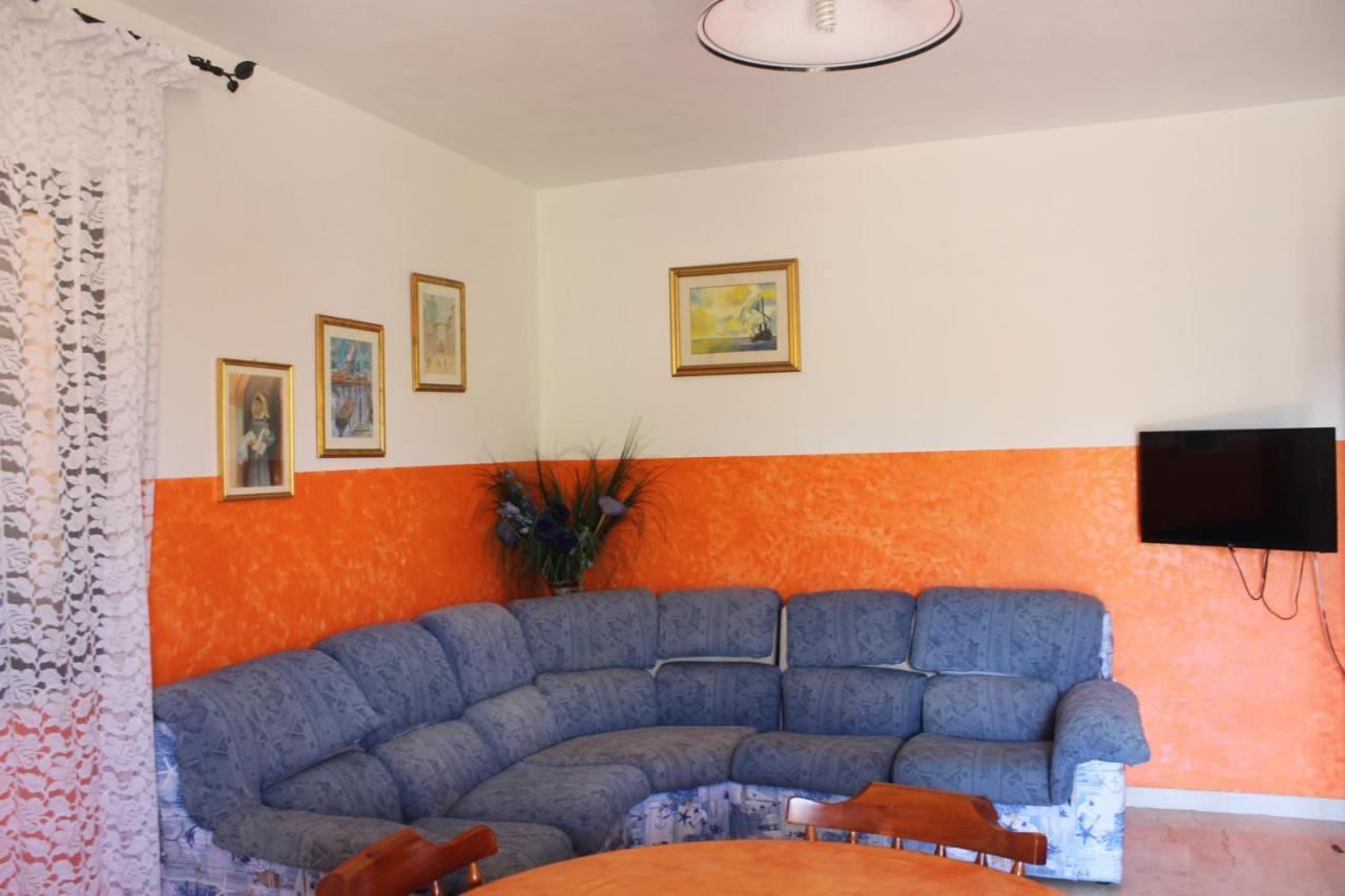Stanais Villa ตอร์โตลี ภายนอก รูปภาพ
